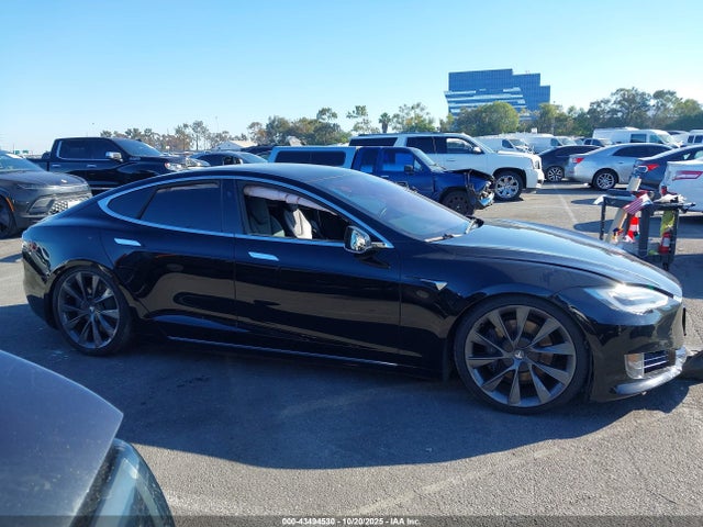 Tesla Model S 100d/75d/long Range/standard Range 2019 5YJSA1E25KF307383 Image 13