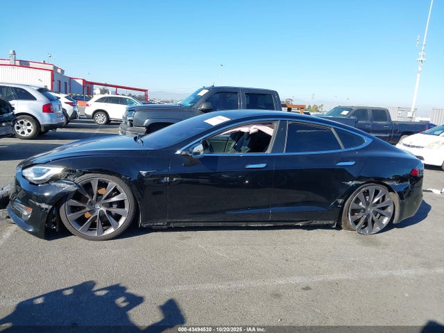 Tesla Model S 100d/75d/long Range/standard Range 2019 5YJSA1E25KF307383 Image 14