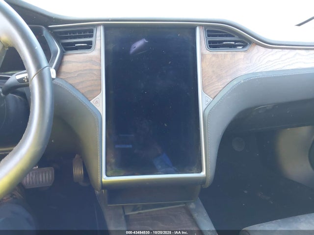 Tesla Model S 100d/75d/long Range/standard Range 2019 5YJSA1E25KF307383 Image 18