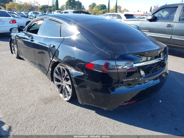 2019 TESLA MODEL S 5YJSA1E25KF307383 Photo 2