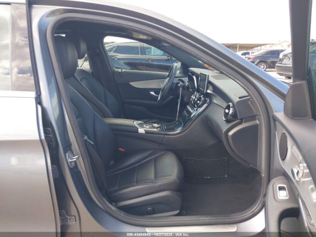 2018 MERCEDES-BENZ C 300 55SWF4JB1JU241812 Photo 4