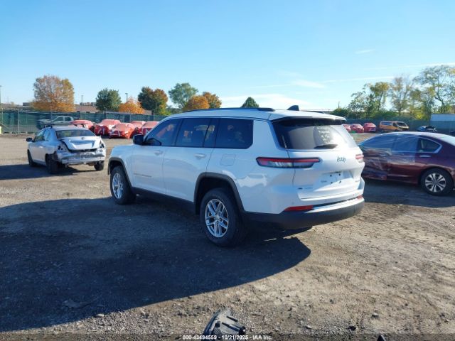 2022 JEEP GRAND CHEROKEE L 1C4RJKAG3N8624671 Photo 2
