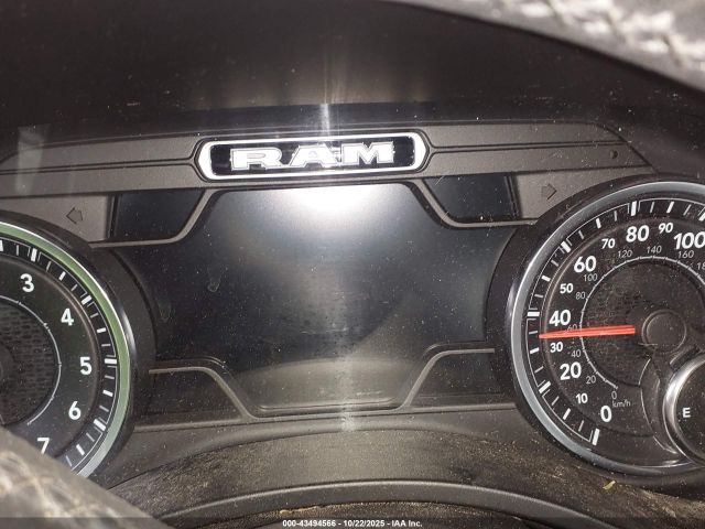 2019 RAM 1500 1C6SRFFT6KN736425 Photo 6