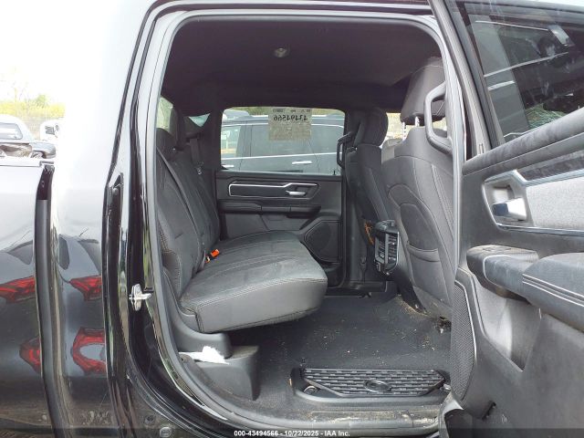 2019 RAM 1500 1C6SRFFT6KN736425 Photo 7