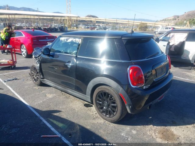 2018 MINI HARDTOP WMWXP5C59J2G61546 Photo 2