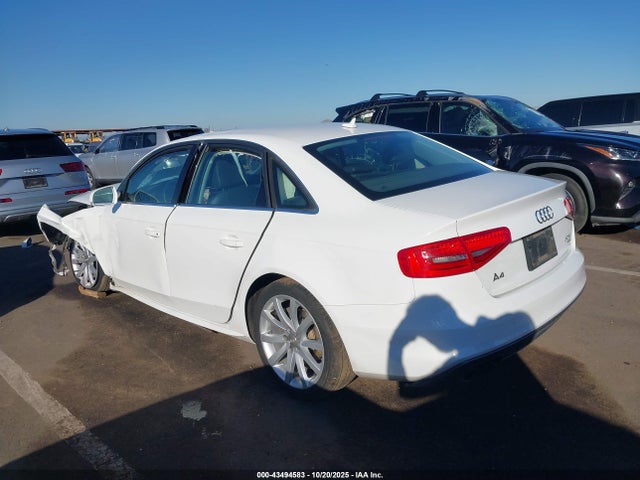 2014 AUDI A4 WAUBFAFLXEN018463 Photo 2