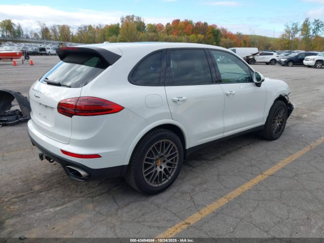 2017 PORSCHE CAYENNE WP1AA2A25HKA82870 Photo 3