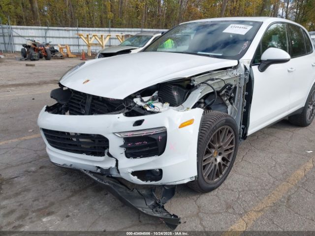 2017 PORSCHE CAYENNE WP1AA2A25HKA82870 Photo 5