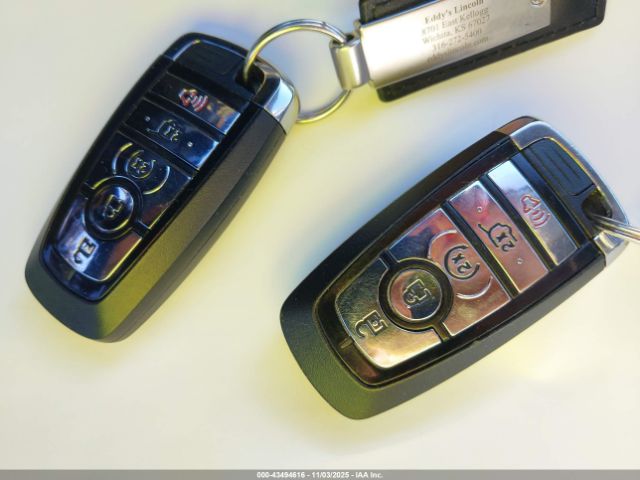 2020 LINCOLN CORSAIR 5LMCJ2C92LUL22273 Photo 10