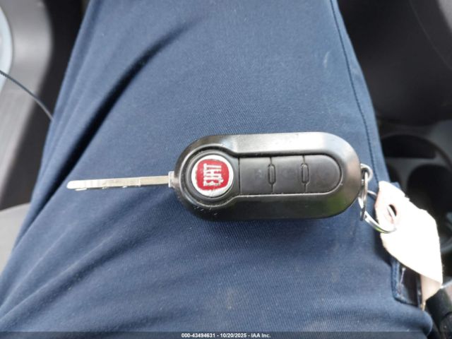 2013 FIAT 500 3C3CFFAR3DT667847 Photo 10