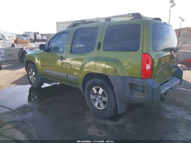 2011 NISSAN XTERRA 5N1AN0NW8BC517899 Photo 2