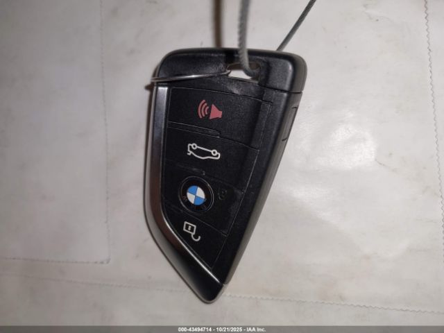 2018 BMW X1 WBXHU7C39J5L09401 Photo 10