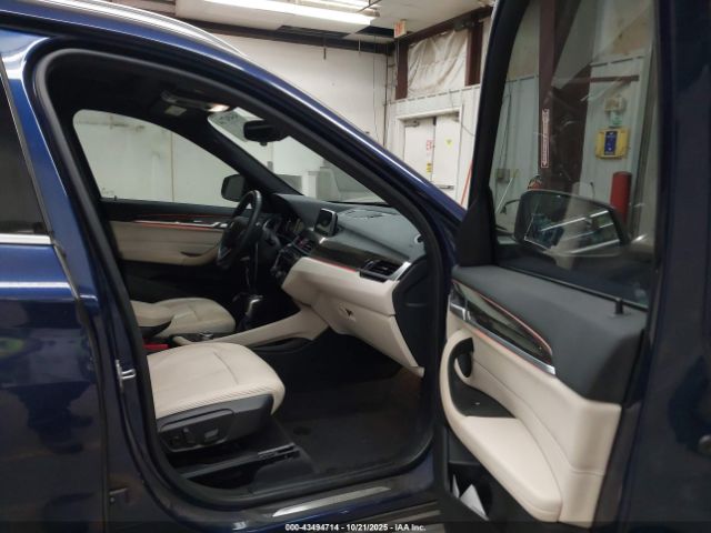 2018 BMW X1 WBXHU7C39J5L09401 Photo 4