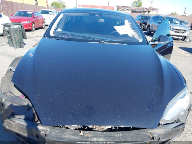 2015 TESLA MODEL S 5YJSA1E27FF114173 Photo 9