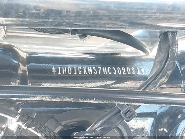 2017 HARLEY-DAVIDSON FXDB 1HD1GXM37HC302021 Photo 9