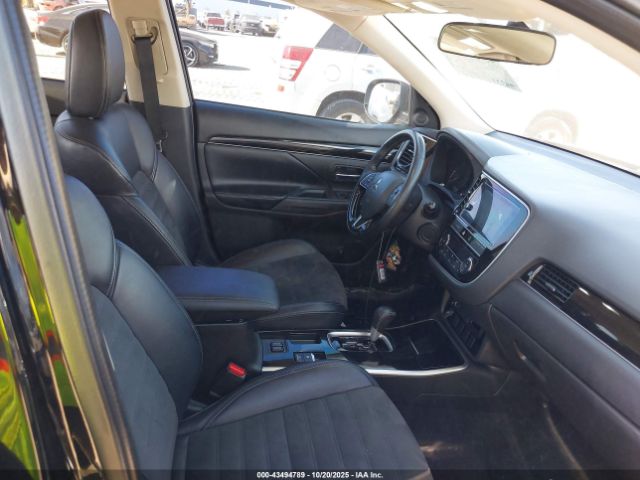 2019 MITSUBISHI OUTLANDER JA4AD3A35KZ032874 Photo 4