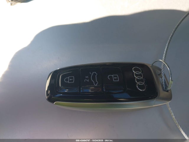 2025 AUDI A6 WAUL2BF25SN013924 Photo 10