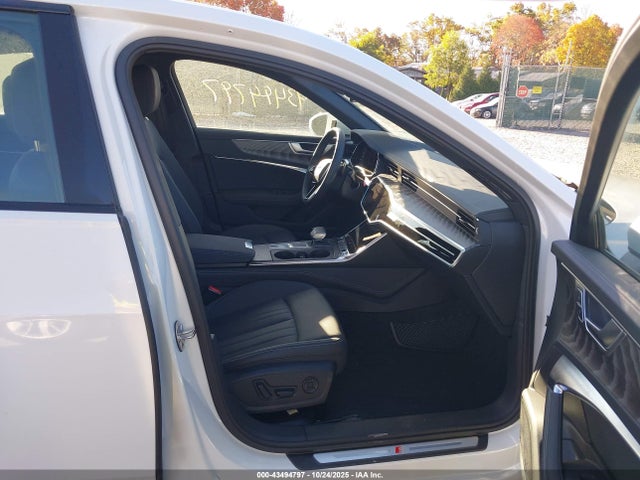 2025 AUDI A6 WAUL2BF25SN013924 Photo 4