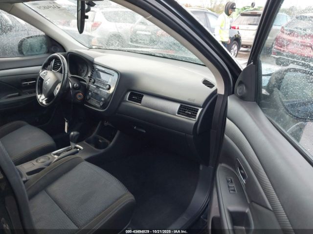 2016 MITSUBISHI OUTLANDER JA4AD2A39GZ033270 Photo 4