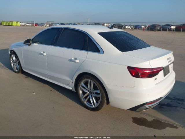 2022 AUDI A4 WAUEAAF40NN009629 Photo 2