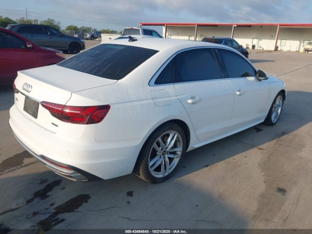 2022 AUDI A4 WAUEAAF40NN009629 Photo 3