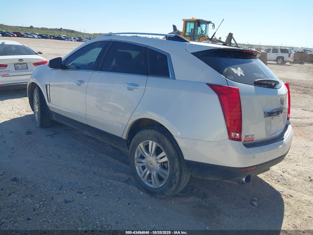 2014 CADILLAC SRX 3GYFNBE37ES588256 Photo 2