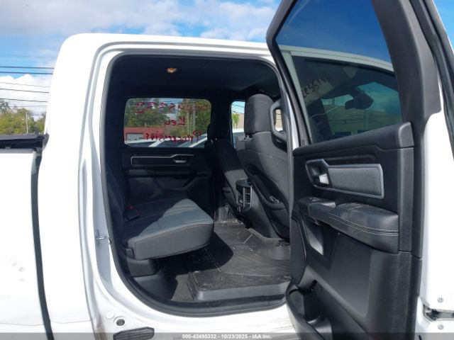 2021 RAM 1500 1C6SRFFT0MN598156 Photo 7