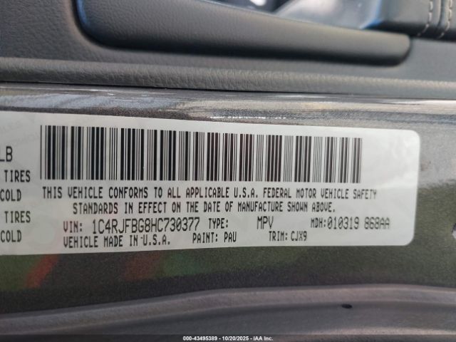 2017 JEEP GRAND CHEROKEE 1C4RJFBG8HC730377 Photo 8