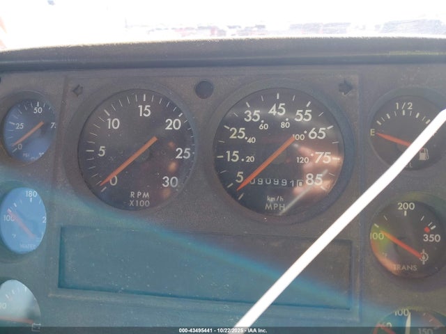 Продажа на аукционе авто 2002 Freightliner Chassis Fs65, vin: 4UZAAXAK72CJ78575, номер лота: 43495441