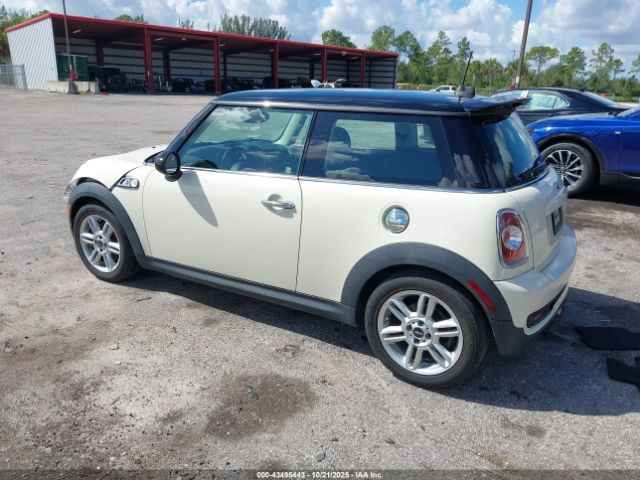 2013 MINI HARDTOP WMWSV3C59DT388625 Photo 2