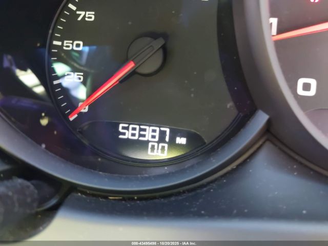 2019 PORSCHE MACAN WP1AA2A52KLB04772 Photo 6