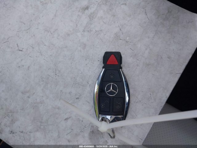 2013 MERCEDES-BENZ C 250 WDDGF4HB0DA762227 Photo 10