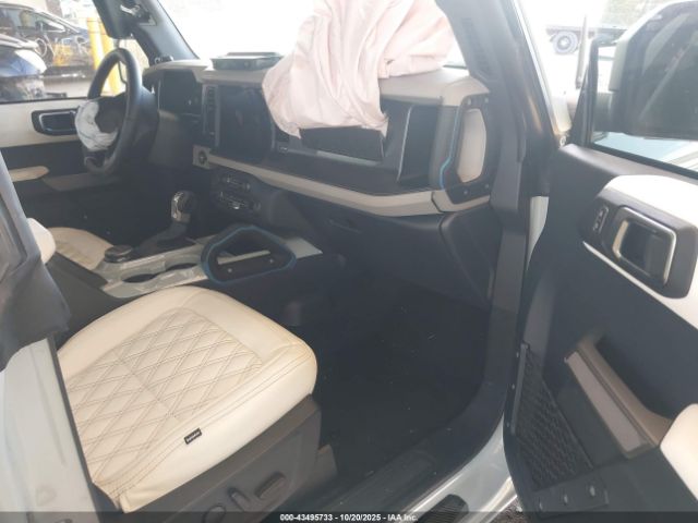 2023 FORD BRONCO 1FMEE5DP2PLC19008 Photo 4