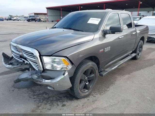 2015 RAM 1500 1C6RR6LT3FS553557 Photo 1