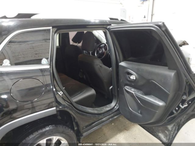 2019 JEEP CHEROKEE 1C4PJLCB9KD370725 Photo 7