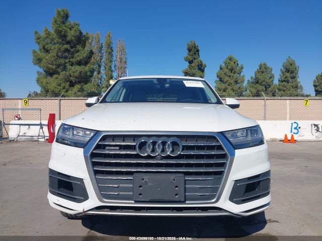 WA1VAAF71HD049428 Audi Q7 PRESTIG