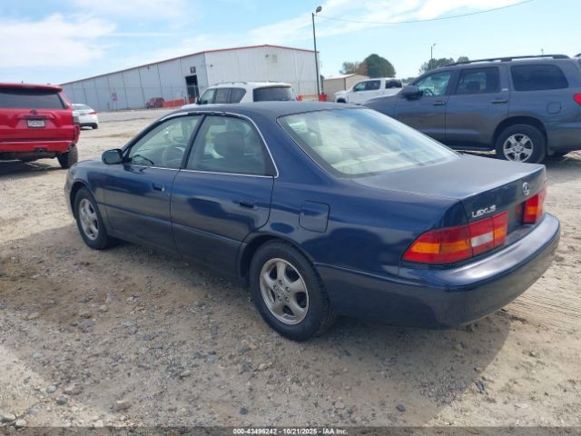 1997 LEXUS ES 300 JT8BF22GXV0006228 Photo 2