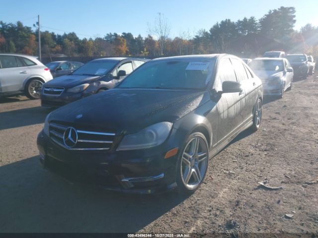 2014 MERCEDES-BENZ C 300 WDDGF8AB4ER303741 Photo 1