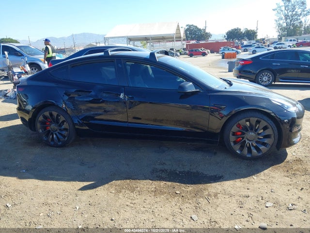 Продажа на аукционе авто 2022 Tesla Model 3 Performance Dual Motor All-wheel Drive, vin: 5YJ3E1EC3NF354496, номер лота: 43496374