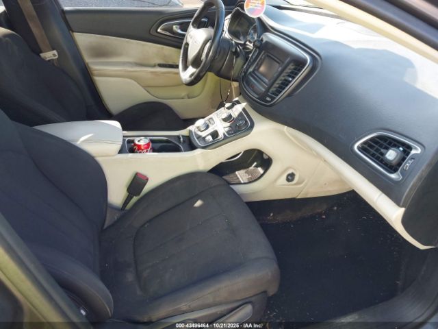 2017 CHRYSLER 200 1C3CCCFB4HN502186 Photo 4