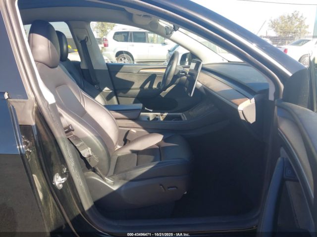 2024 TESLA MODEL Y 7SAYGDEE3RF983817 Photo 4