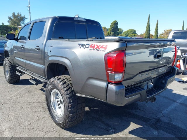 Auction sale of the 2018 Toyota Tacoma Sr V6, vin: 3TMCZ5AN4JM122773, lot number: 43496522