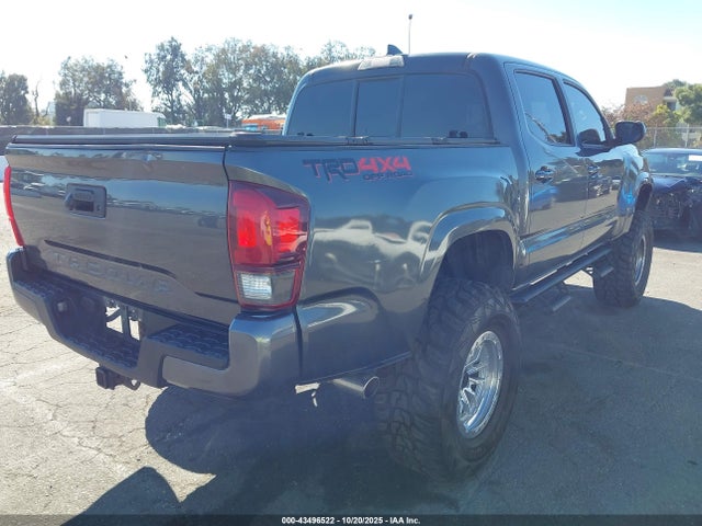 Auction sale of the 2018 Toyota Tacoma Sr V6, vin: 3TMCZ5AN4JM122773, lot number: 43496522