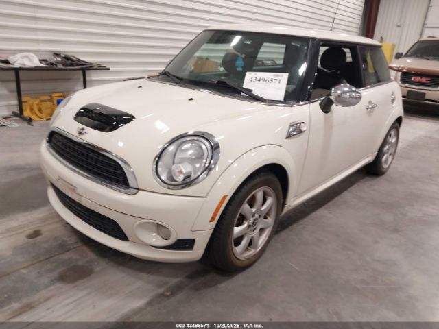 2010 MINI COOPER S WMWMF7C56ATX44814 Photo 1