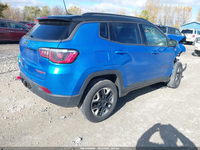 2018 JEEP COMPASS 3C4NJDDB5JT299382 Photo 3