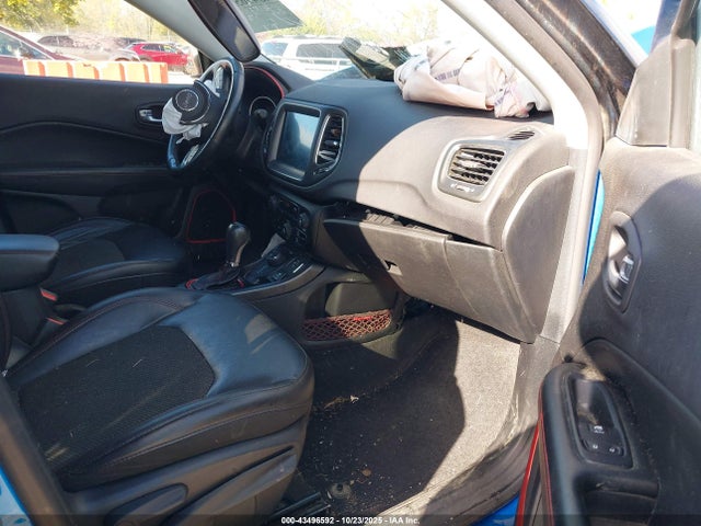 2018 JEEP COMPASS 3C4NJDDB5JT299382 Photo 4