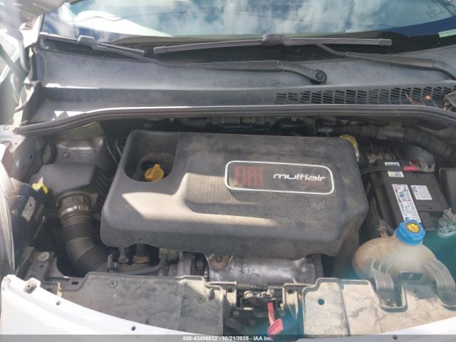 2014 FIAT 500L ZFBCFABHXEZ023182 Photo 9