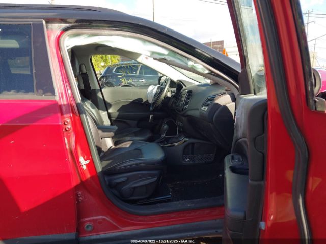 2018 JEEP COMPASS 3C4NJDBB6JT313339 Photo 4