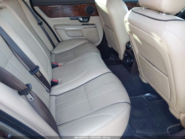 2011 JAGUAR XJ SAJWA1CB6BLV07207 Photo 7
