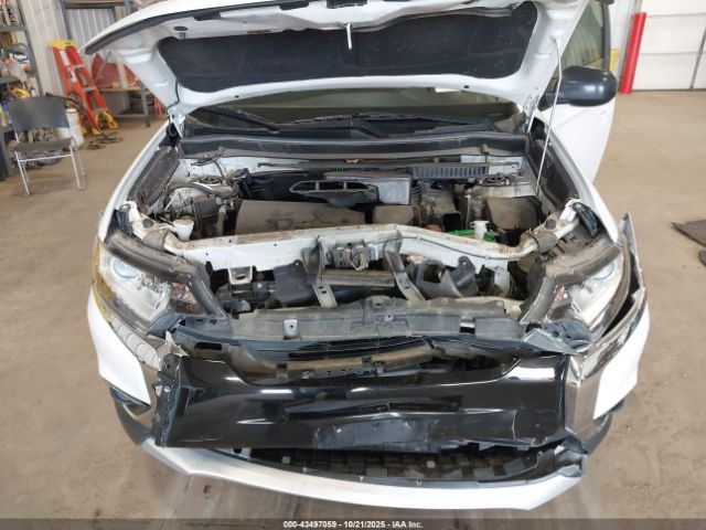 2018 MITSUBISHI OUTLANDER JA4AZ2A37JZ005752 Photo 9